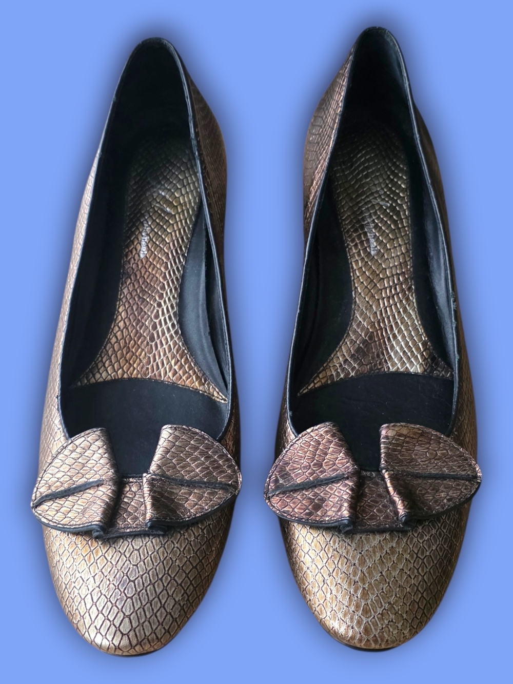 Vero Cuoio Metallic Bronze Leather Loafers Bow+Snake print Size 9.5 EUC Preppy